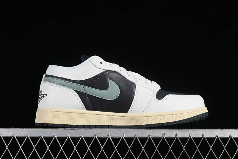 All categories Air Jordan Jordan series basketball shoes Air Jordan 1 Low Z version Air Jordan 1 Low "Team Gold" AJ1 Joe 1 olive black and green low-top cultural casual sneakers DC0774-001